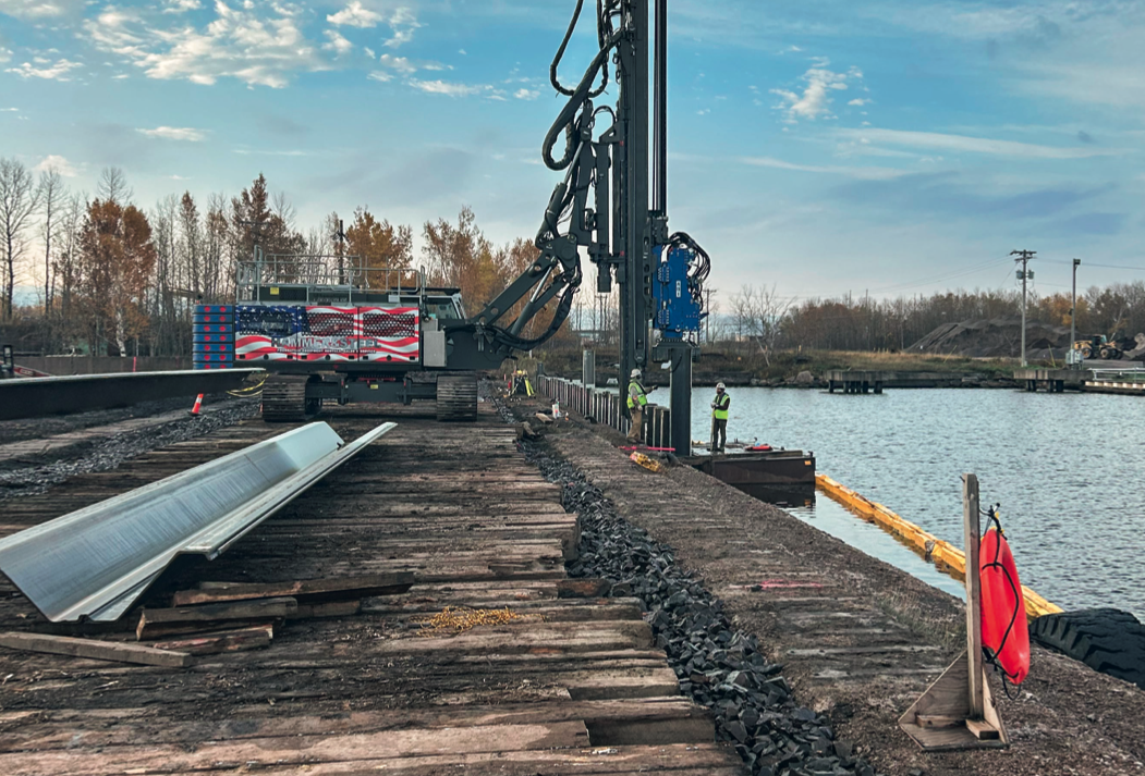 ABI MOBILRAM TM 20 LR with Vibrator MRZV 30VV on the St. Louis River