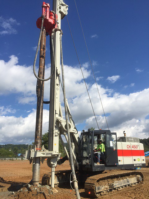 comacchio ch 450 drill rig