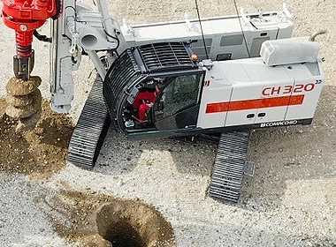comacchio ch 320 drill rig