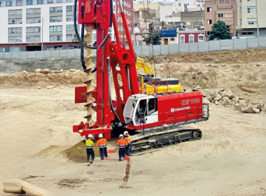 comacchio chf 900 drill rig