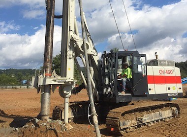 comacchio ch 450 drill rig