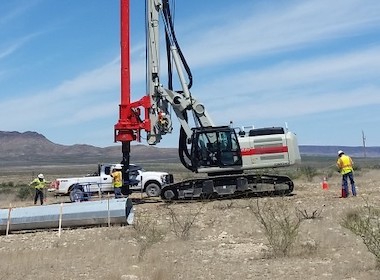 comacchio ch 650 drill rig