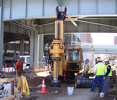 SoilTek S60 Hydraulic Piling Rigs