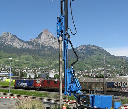 tm 17 rig for vibro pile driving